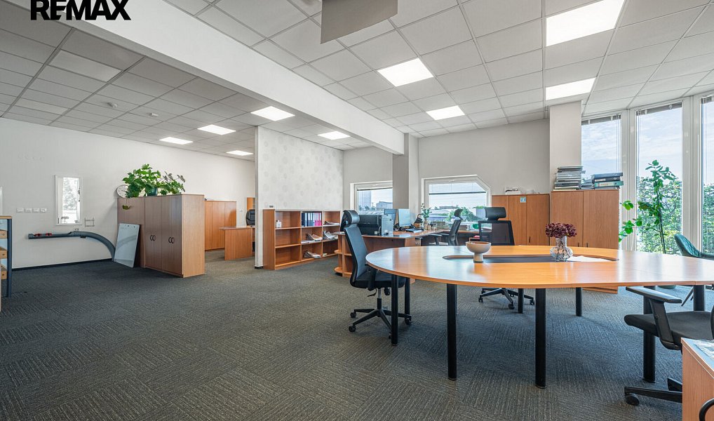 Prodej výrobních prostor 2 029 m², Olomouc – náhled fotky 21