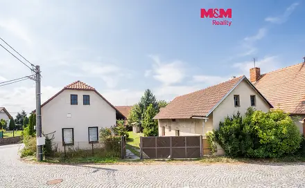 Prodej domu 200 m² s pozemkem 2 155 m², Bousov, okres Chrudim