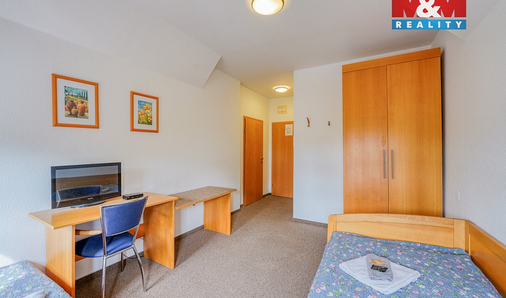 Prodej ubytovacího objektu 689 m², Žihle – náhled fotky 9
