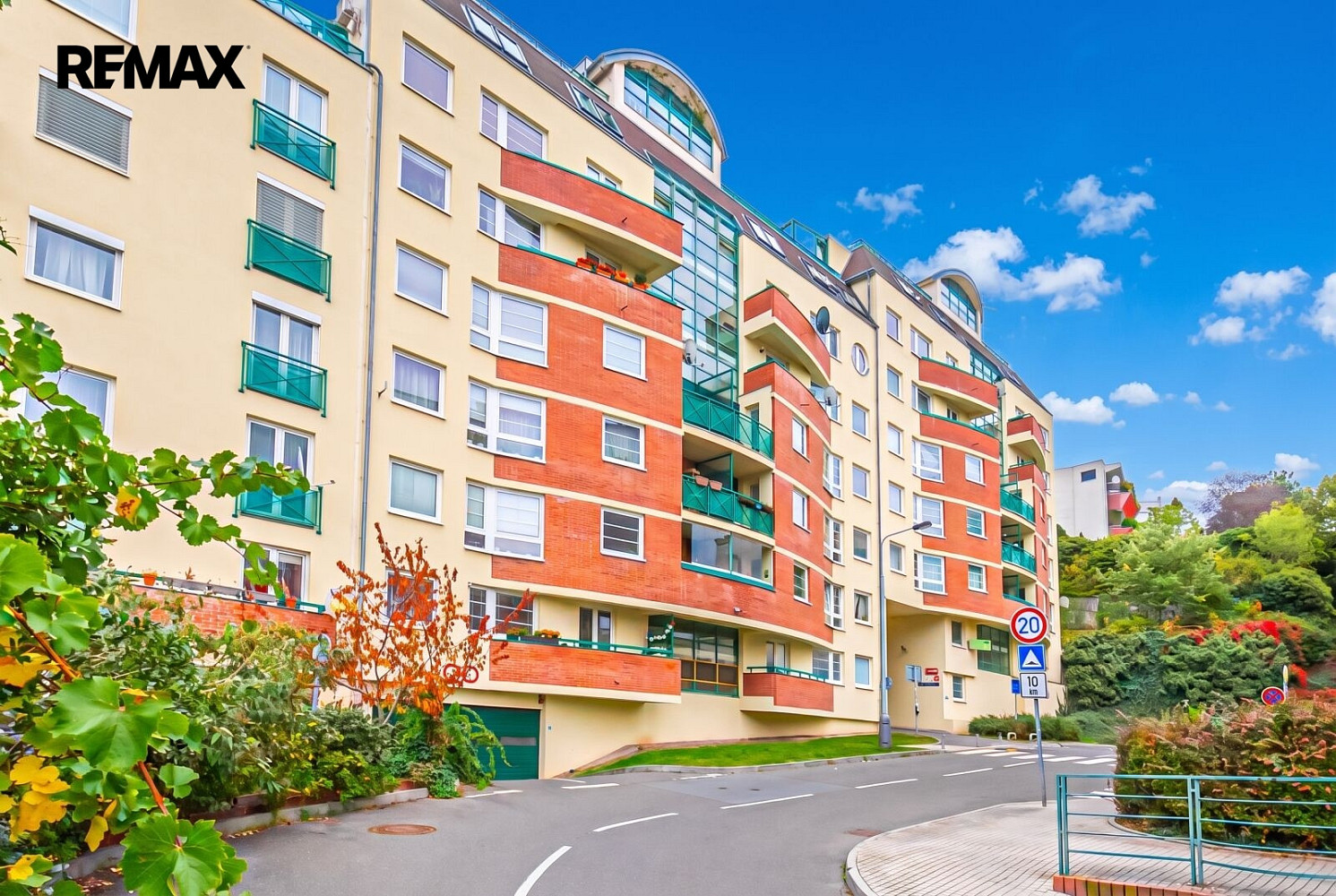 Pronájem komerčního objektu (jiného typu) 134 m²