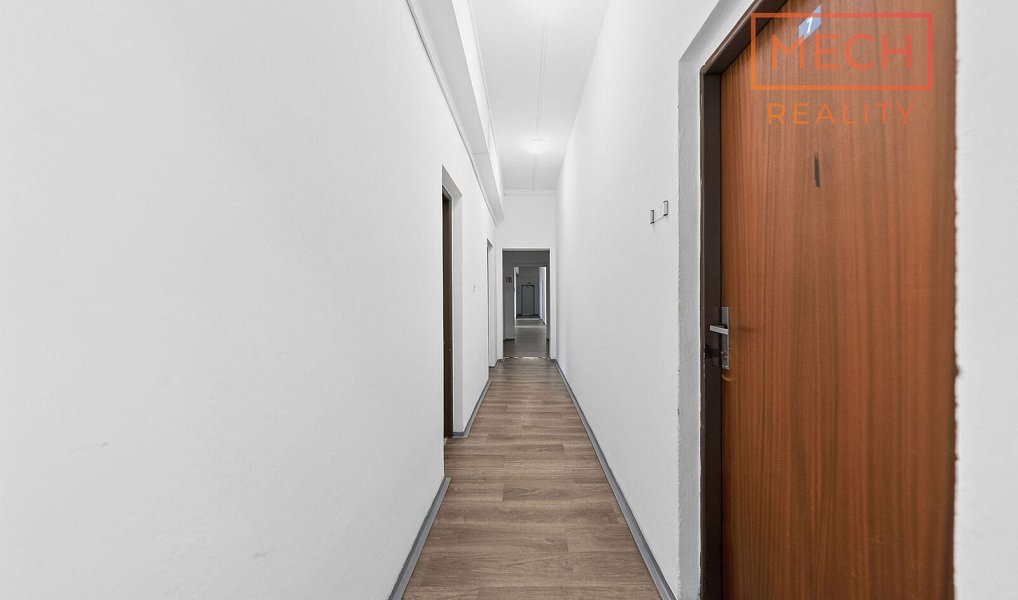 Prodej komerčního objektu (jiného typu) 1 030 m², Bzenec – náhled fotky 9