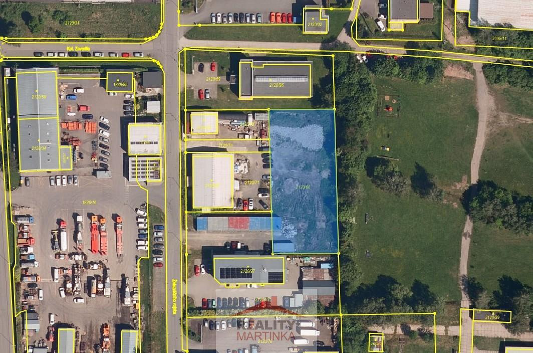 Pronájem komerčního pozemku 400 m²