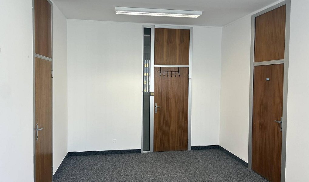 Pronájem kanceláře 22 m², Tábor – náhled fotky 4