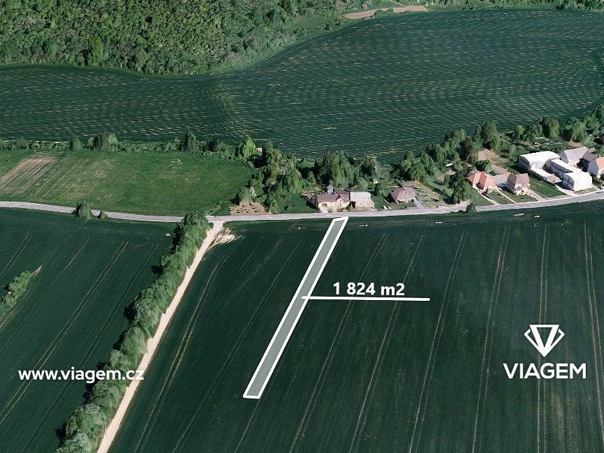 Prodej stavebního pozemku 1 824 m²