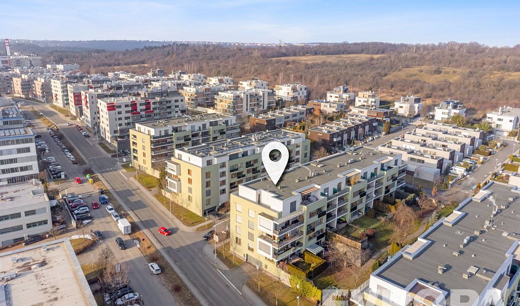 Prodej bytu 4+kk 143 m², Praha – náhled fotky 26