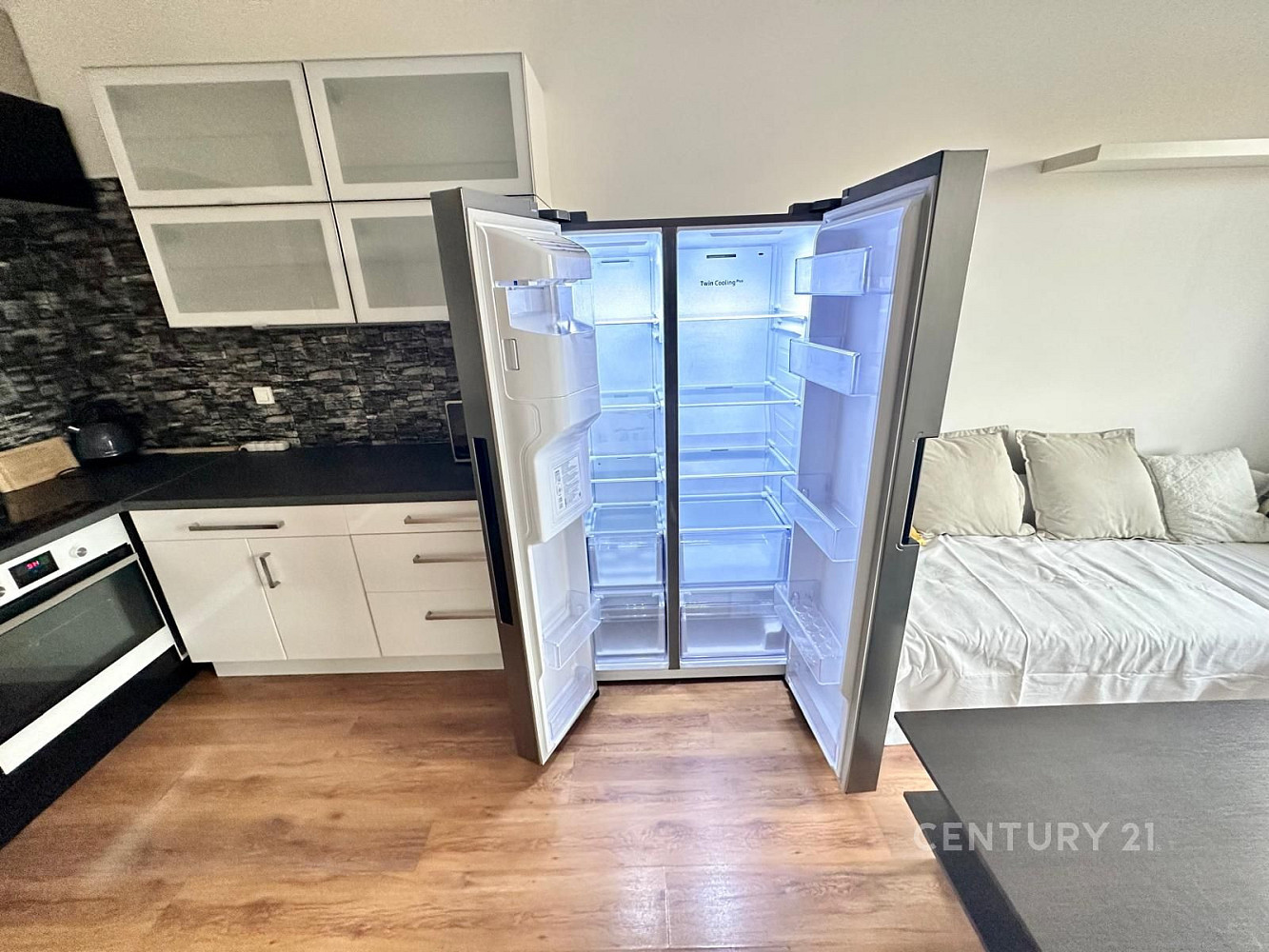 Pronájem bytu 2+kk 44 m² – fotografie 4