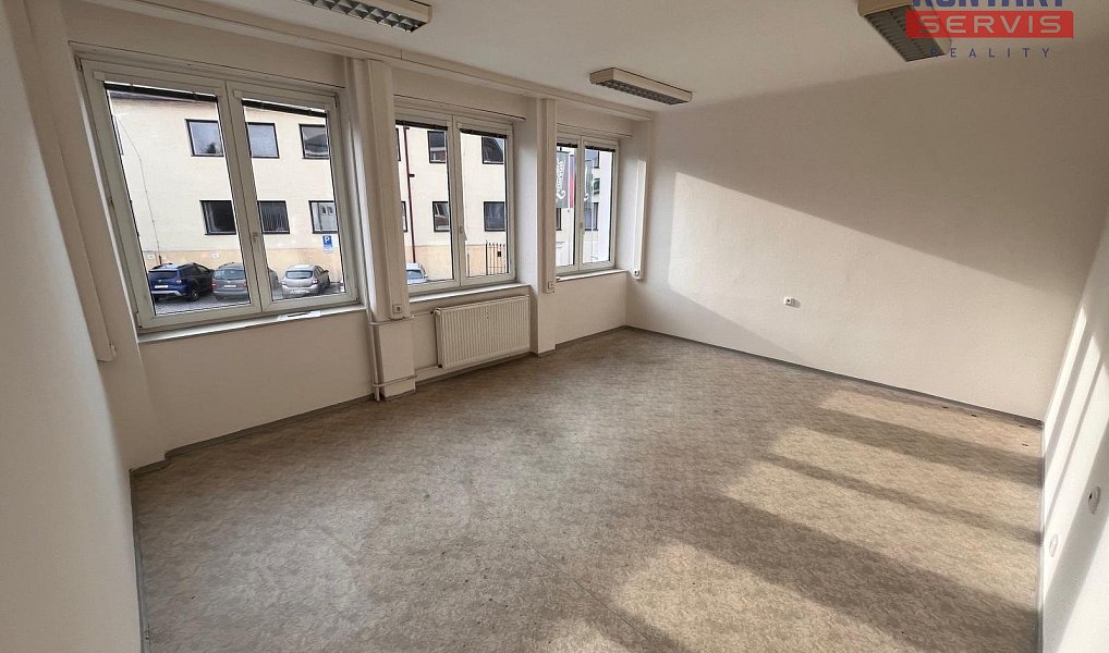 Pronájem kanceláře 15 m², České Budějovice – náhled fotky 3
