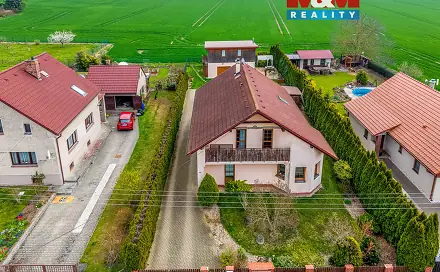 Prodej domu 187 m² s pozemkem 875 m², Střezetice, okres Hradec Králové