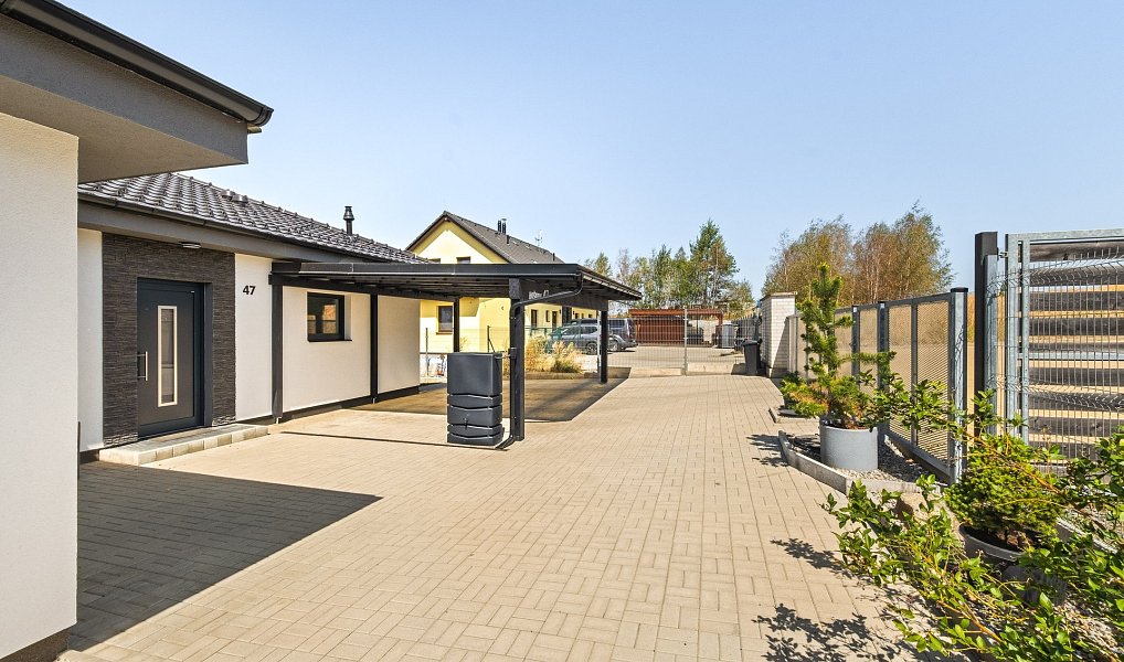 Prodej domu 148 m² s pozemkem 1 095 m², Benešov – náhled fotky 3