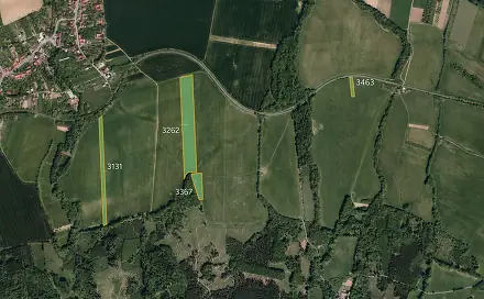 Prodej pole 18 617 m², Osíčko, okres Kroměříž