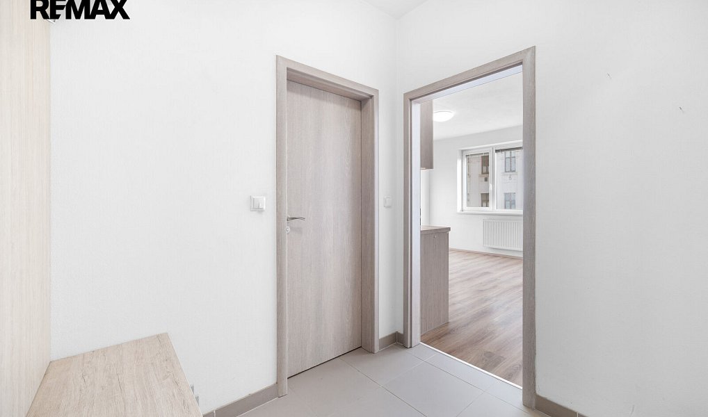 Pronájem bytu 1+kk 28 m², Brno – náhled fotky 3