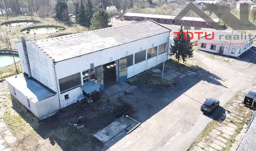 Pronájem výrobních prostor 3 010 m², Černožice – fotka 1 z 7