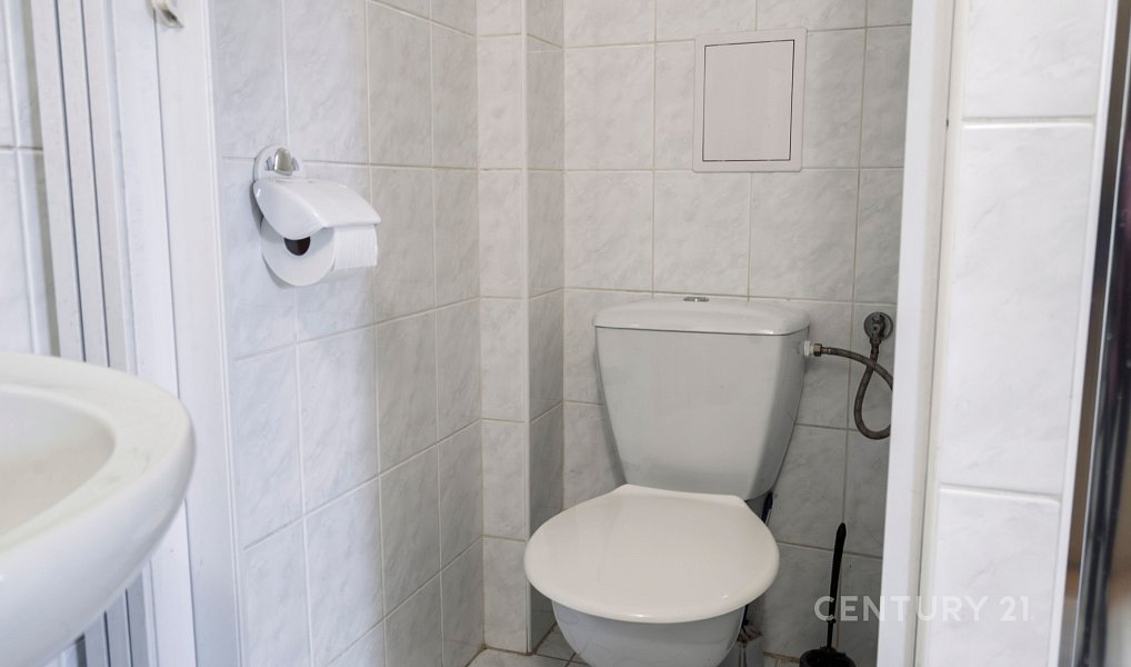 Pronájem obchodních prostor 82 m², Hranice – náhled fotky 8