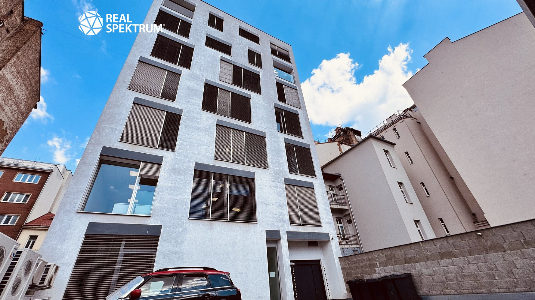 Pronájem kanceláře 125 m²