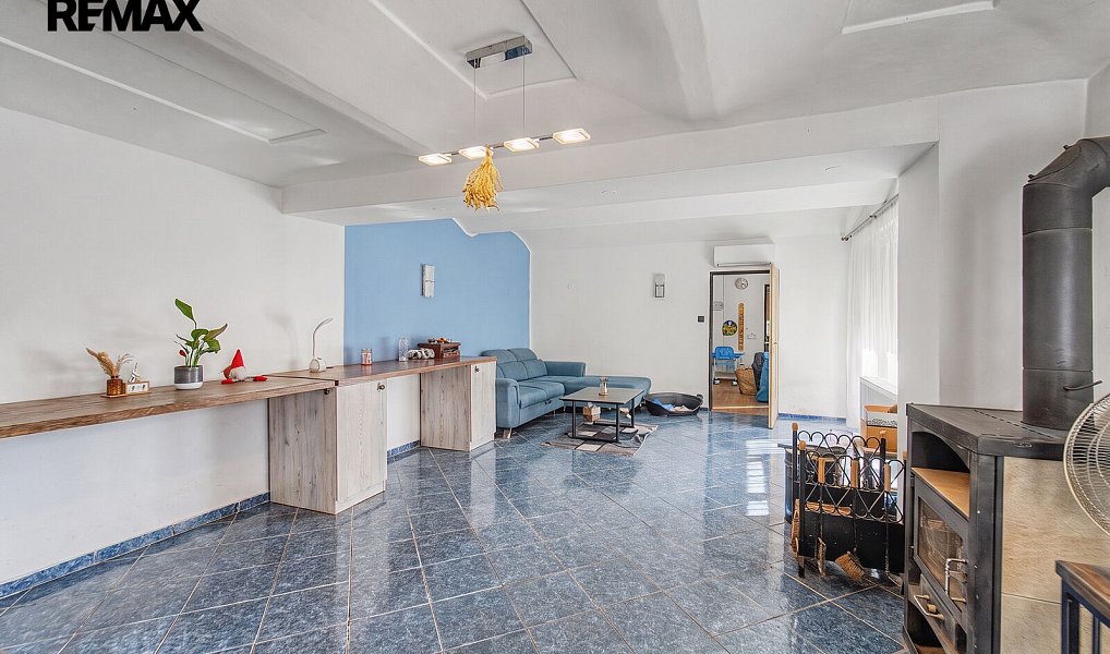Prodej domu 222 m² s pozemkem 1 257 m², Kly – náhled fotky 8