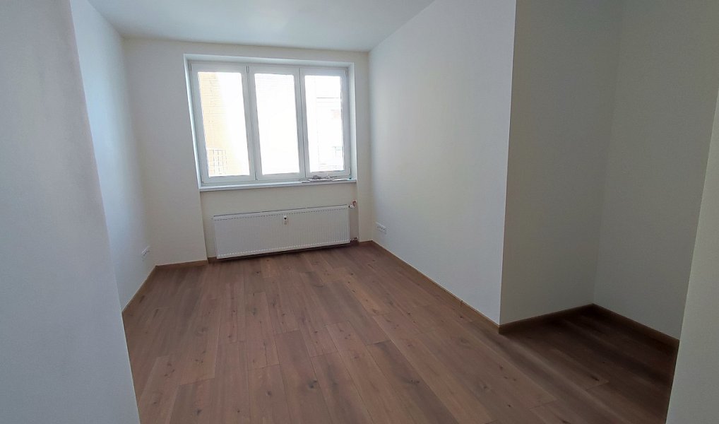 Prodej bytu 3+1 85 m², Praha – náhled fotky 22