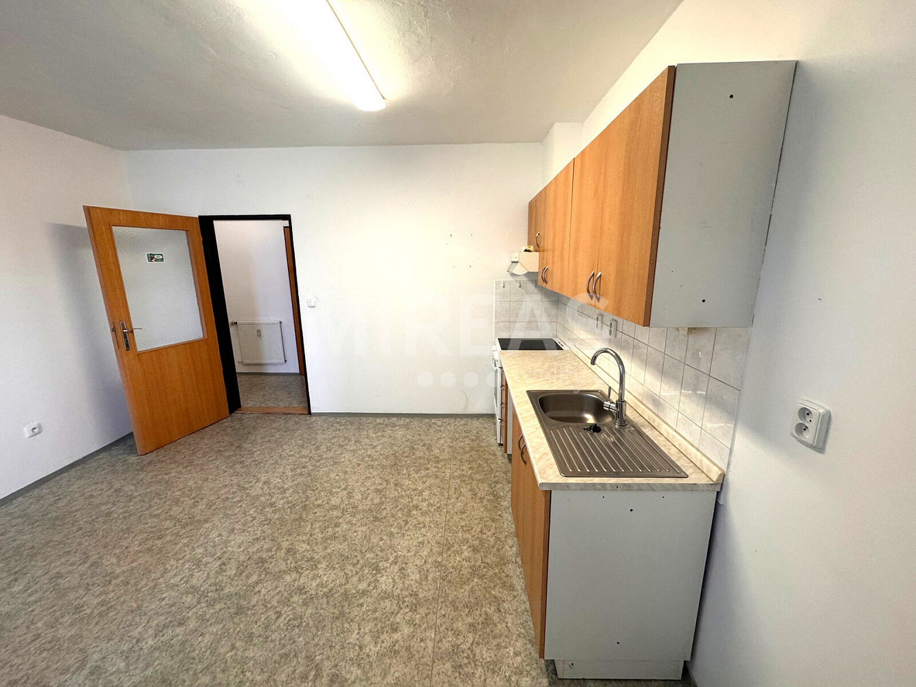 Pronájem bytu 2+1 74 m² – fotografie 2