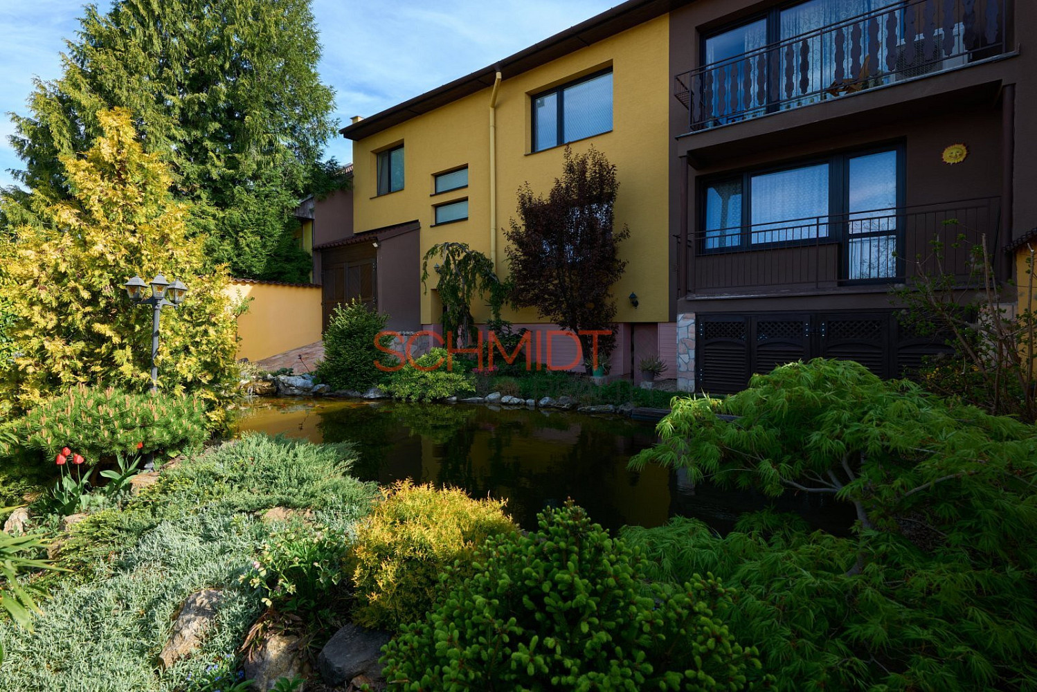 Prodej domu 437 m² s pozemkem 1 807 m² – pohled 2