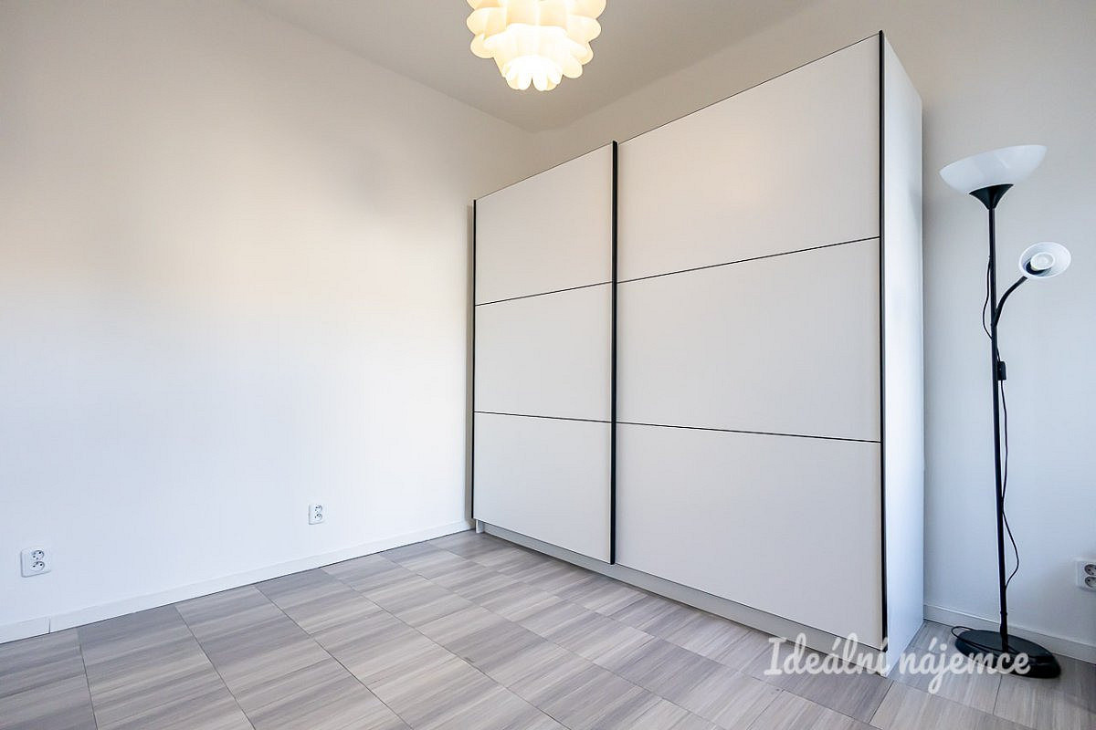 Pronájem bytu 2+kk 40 m² – fotografie 5