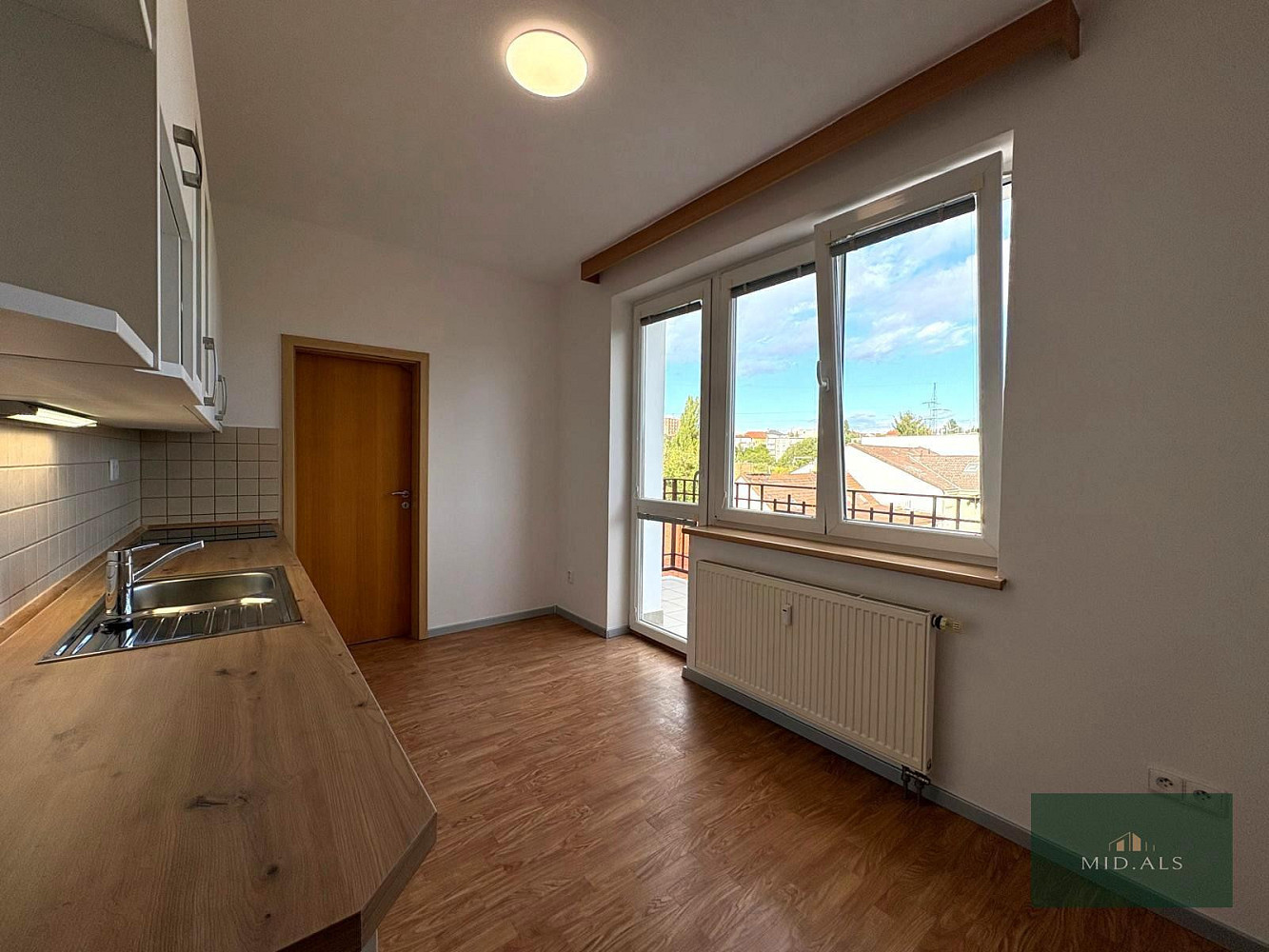 Pronájem bytu 2+1 60 m² – fotografie 2