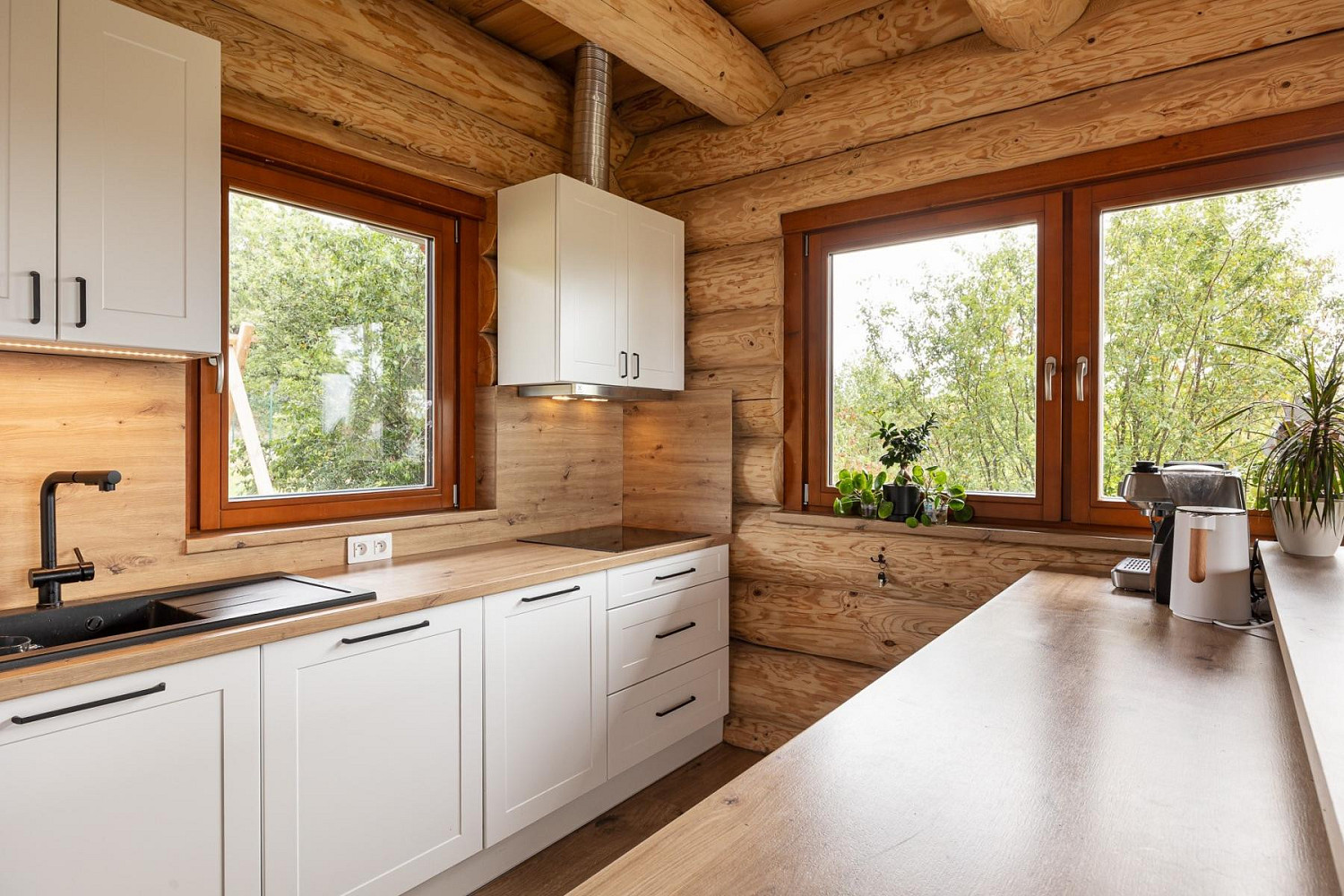 Prodej domu 122 m² s pozemkem 1 322 m² – fotografie 2