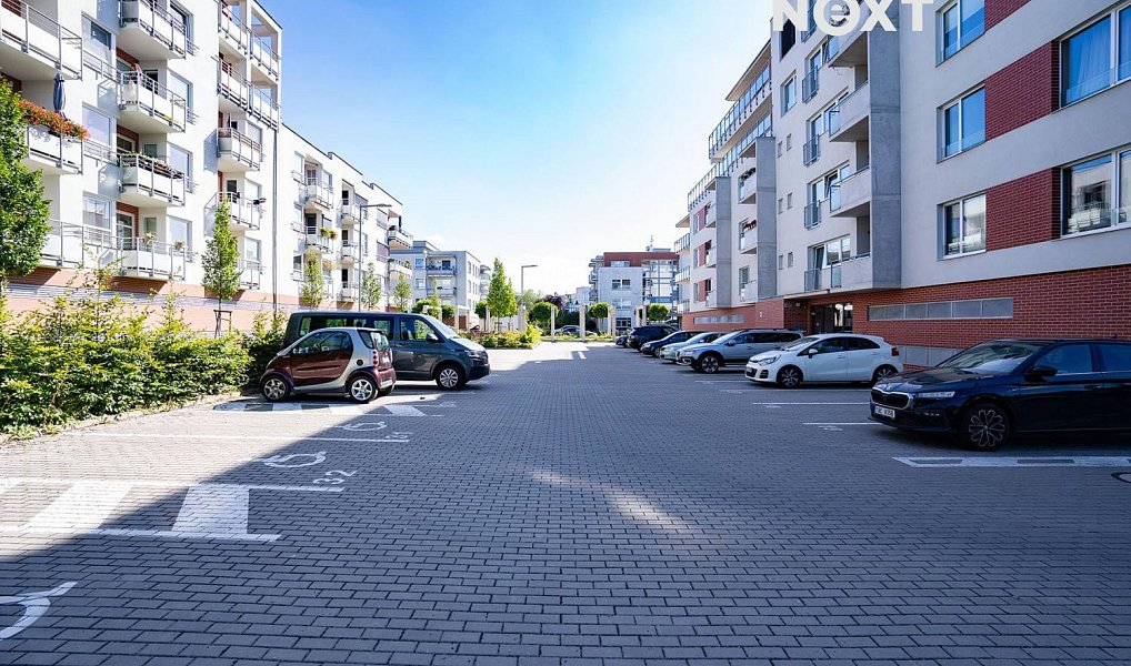 Prodej bytu 3+kk 196 m², Hradec Králové – náhled fotky 26