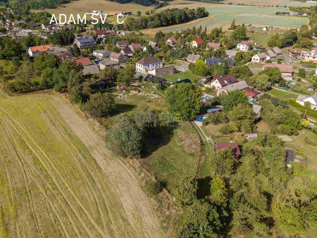Prodej stavebního pozemku 1 827 m² – fotografie 5
