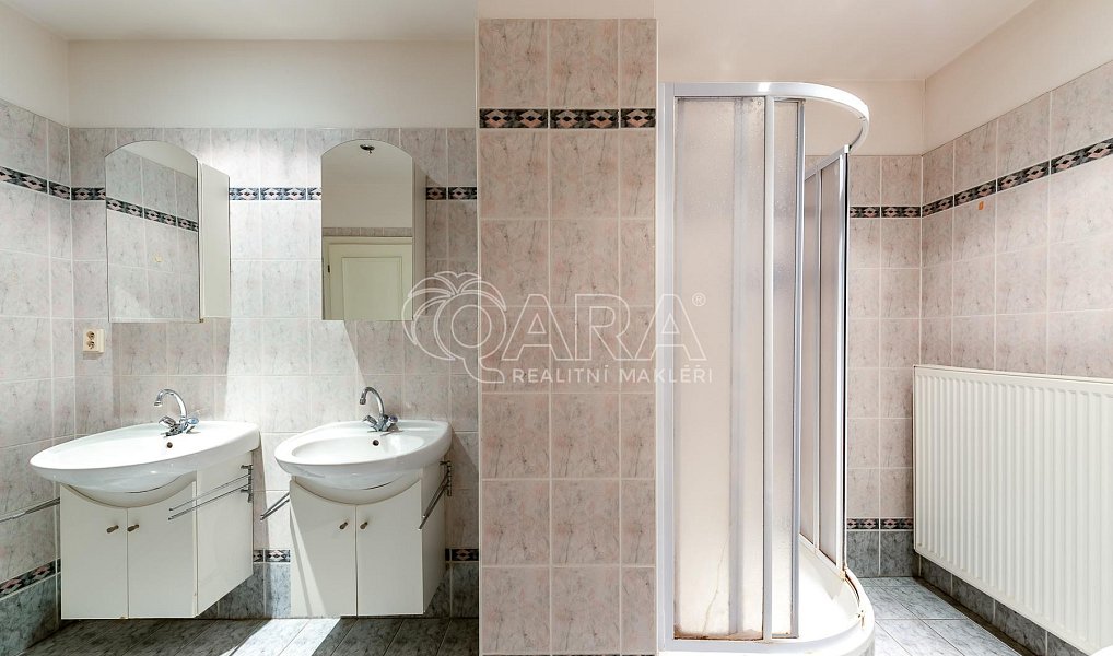 Prodej bytu 4+1 120 m², Praha – náhled fotky 17