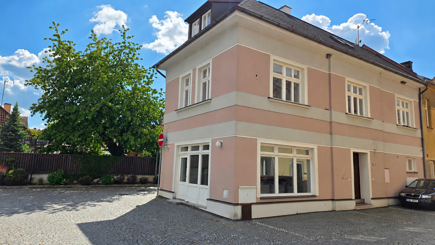 Prodej domu 219 m² s pozemkem 89 m² – fotografie 3