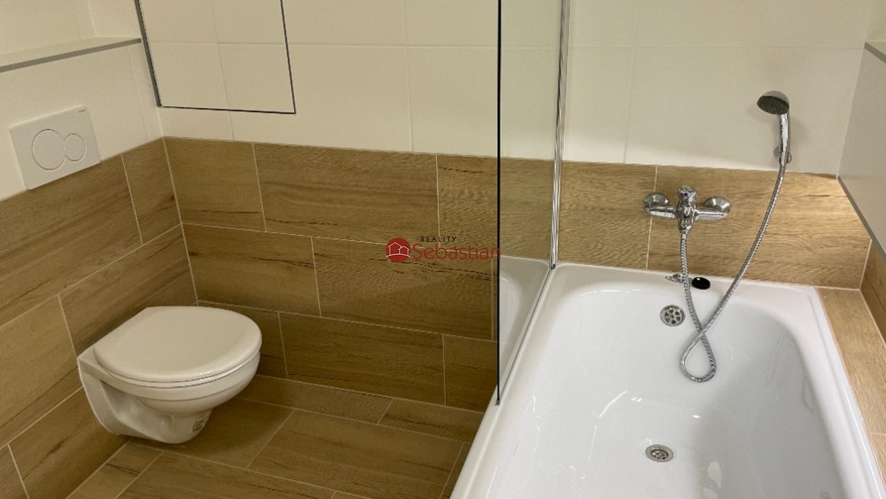 Pronájem bytu 2+kk 49 m² – fotografie 4