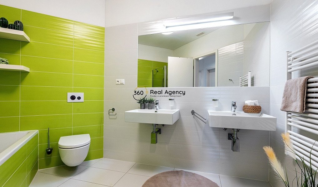 Prodej domu 214 m² s pozemkem 1 240 m², Trnová – náhled fotky 15