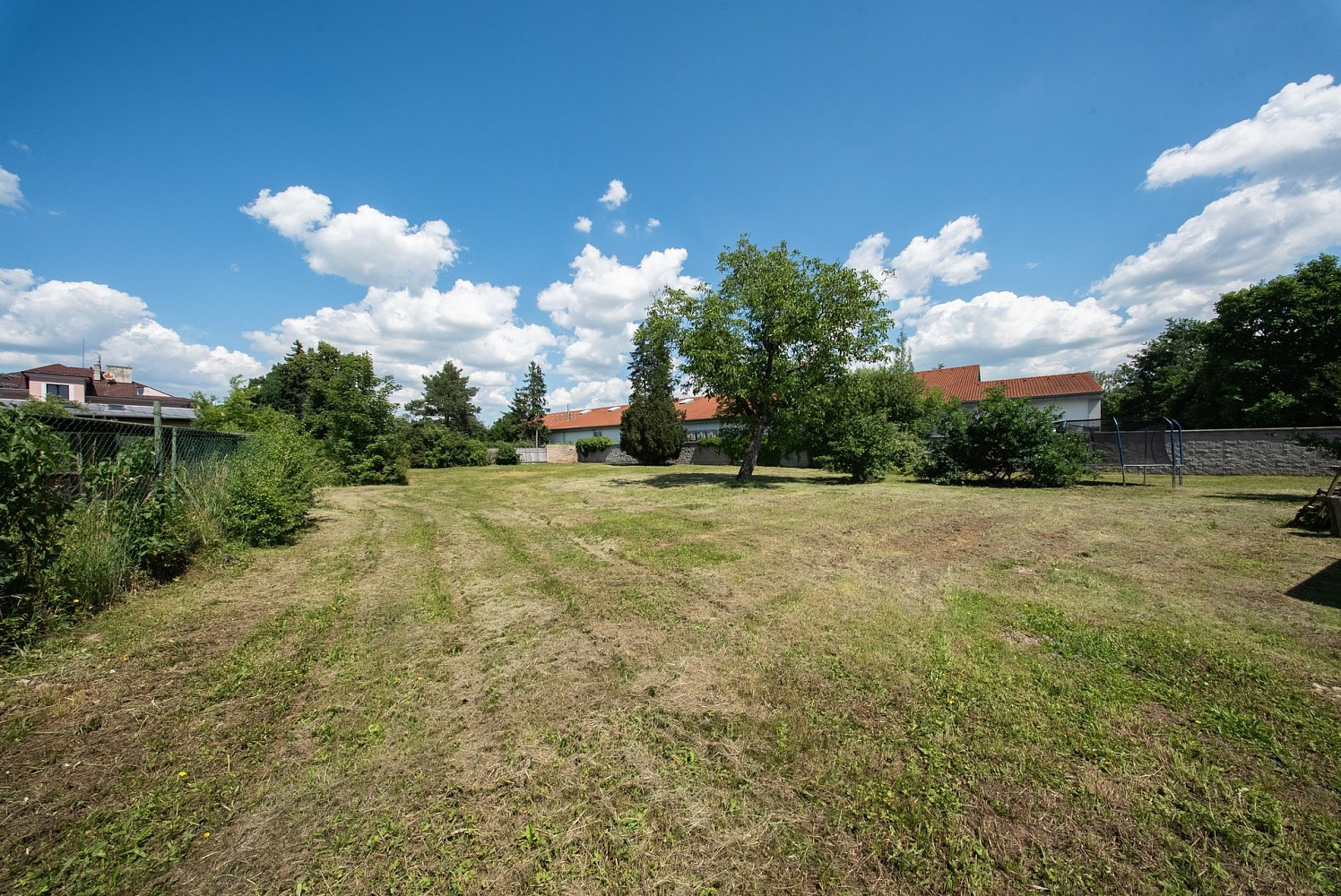 Prodej pozemku 1 433 m² – další
