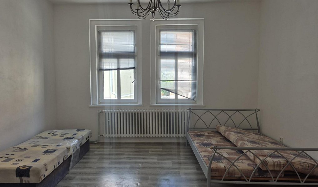 Pronájem obchodních prostor 300 m², Žatec – náhled fotky 18