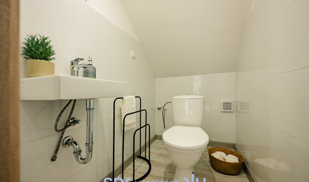 Prodej domu 73 m² s pozemkem 247 m², Milovice – náhled fotky 22