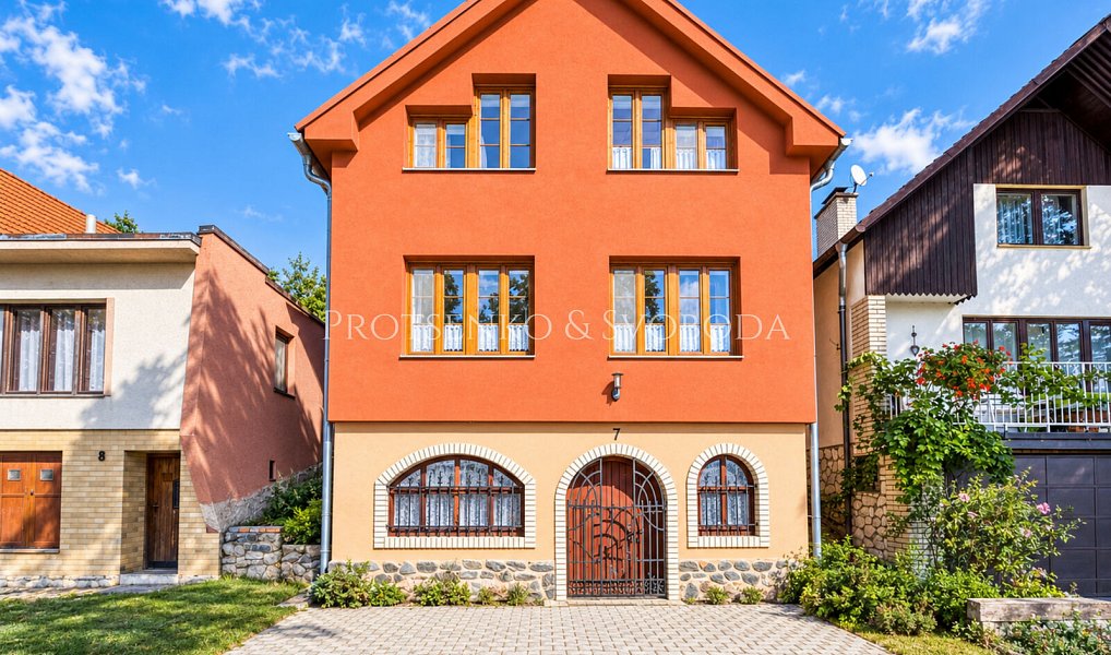 Prodej rodinného domu, 285 m², Břeclav, Strachotín