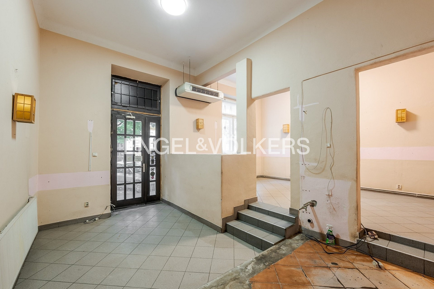 Pronájem obchodních prostor 71 m² – fotografie 4