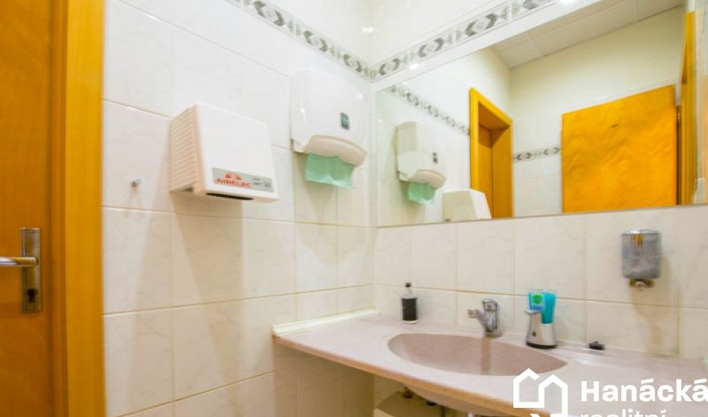Pronájem kanceláře 210 m², Prostějov – náhled fotky 19