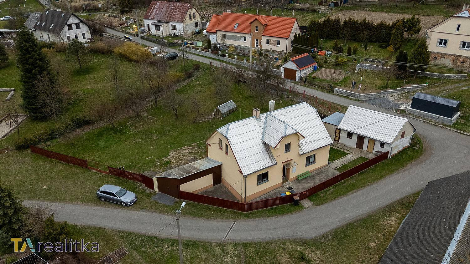 Prodej domu 161 m² s pozemkem 1 267 m²