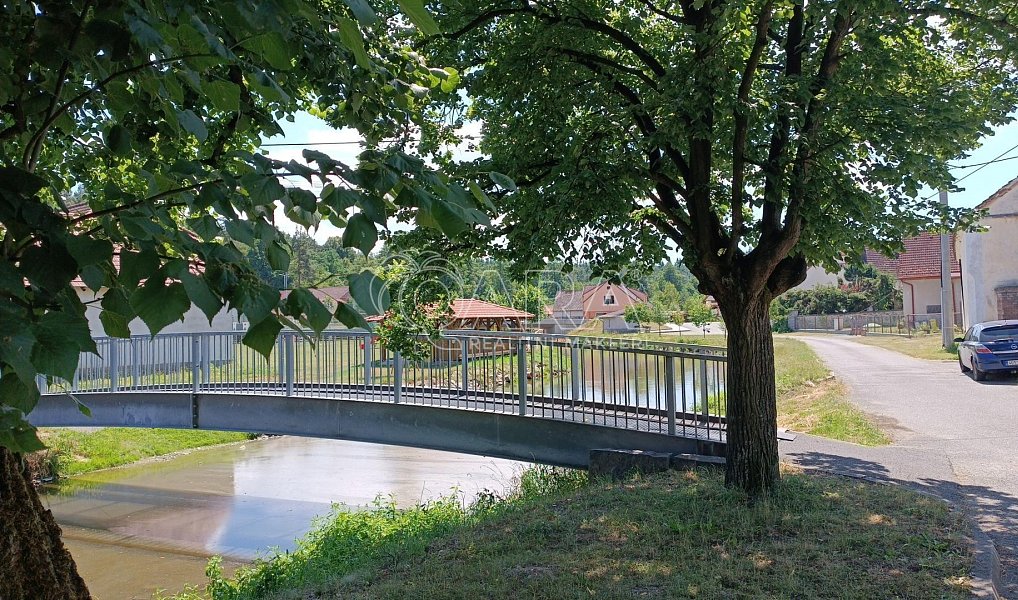 Prodej stavebního pozemku 3 403 m², Počaply – náhled fotky 27