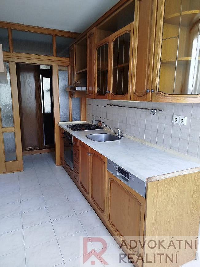 Pronájem bytu 3+1 73 m² – fotografie 2