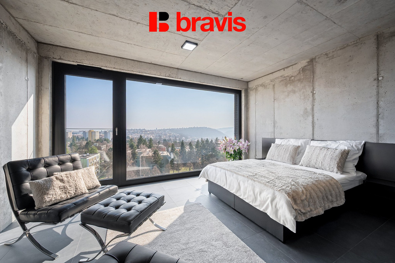 Pronájem bytu 1+kk 38 m²