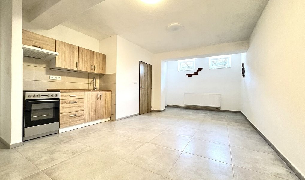 Pronájem bytu 2+kk 46 m², Prachatice – náhled fotky 2