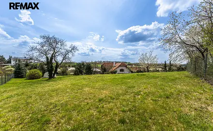 Prodej stavebního pozemku 1 550 m², Na dražkách, Praha 5 - Lochkov