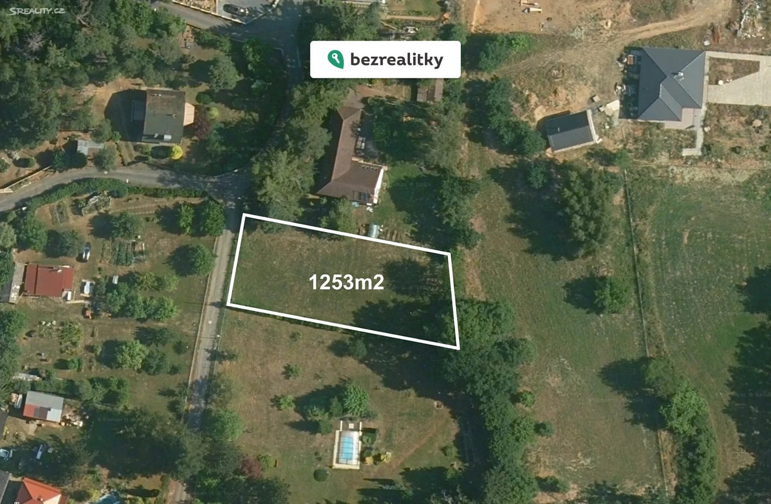 Prodej stavebního pozemku 1 253 m² – fotografie 2