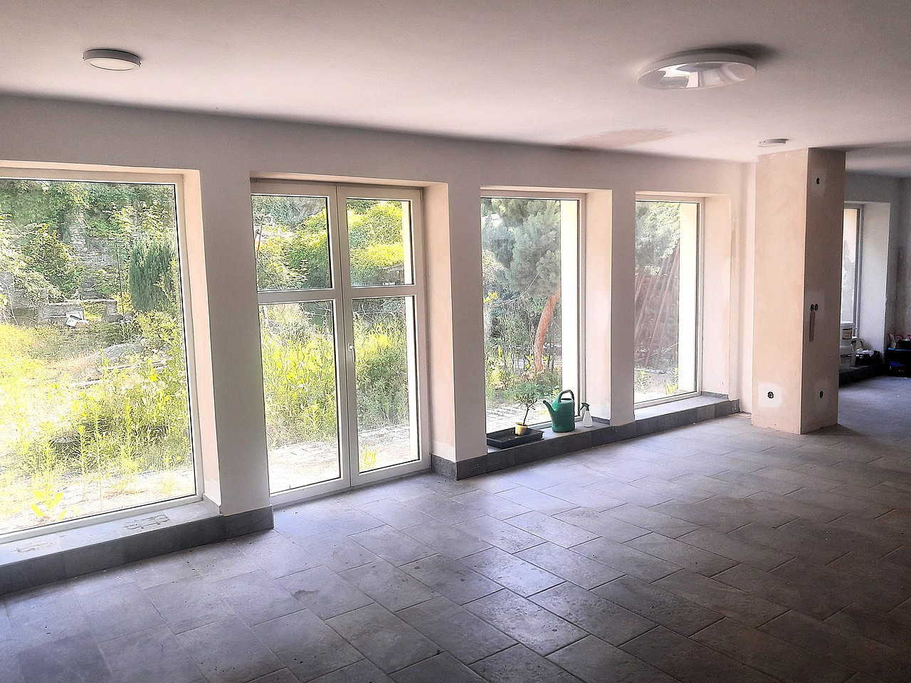 Prodej domu 290 m² s pozemkem 740 m² – fotografie 2