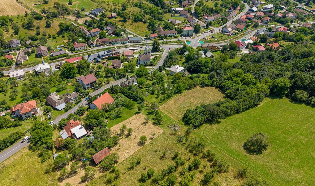Prodej louky 3 678 m², Bohuslavice u Zlína – náhled fotky 7