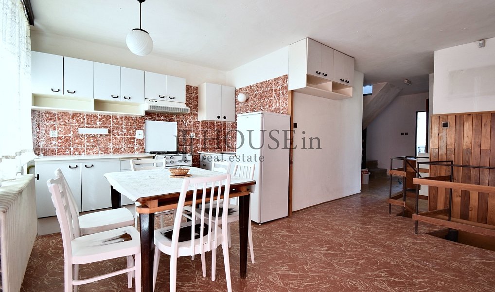 Prodej domu 201 m² s pozemkem 512 m², Horní Kruty – náhled fotky 7