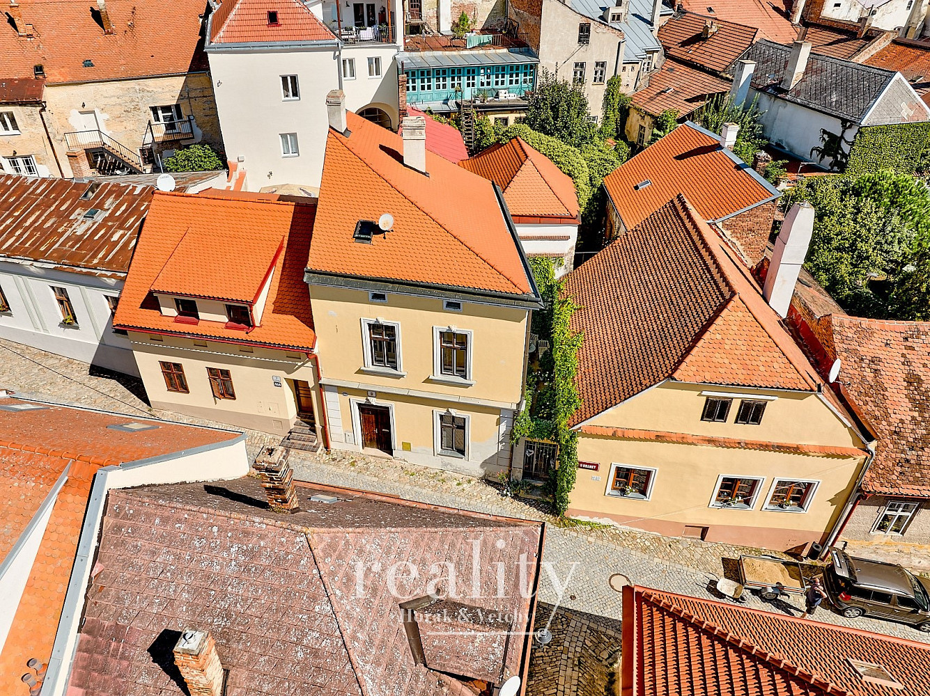 Prodej ubytovacího objektu 231 m² – fotografie 2