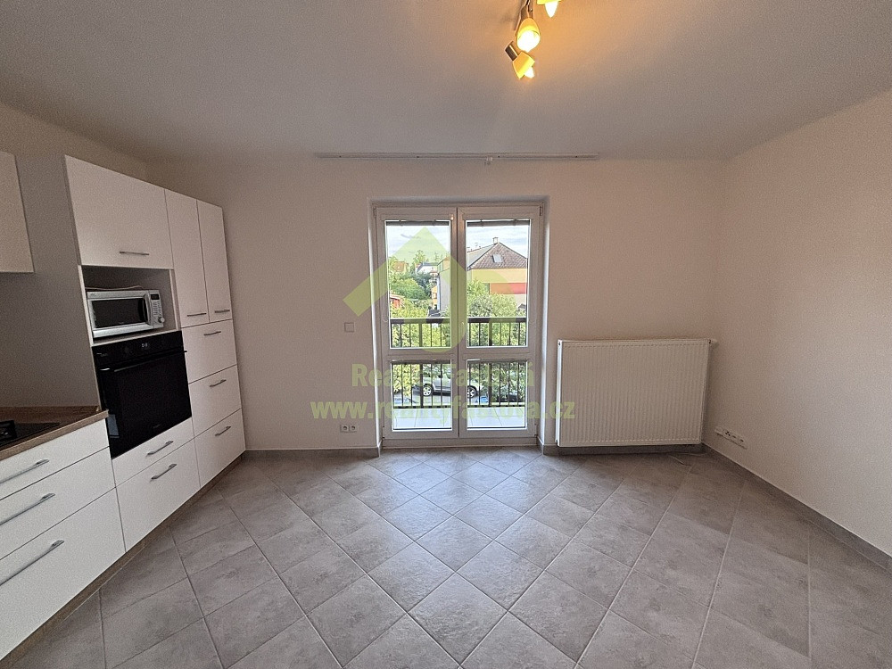 Pronájem bytu 3+kk 56 m² – fotografie 3