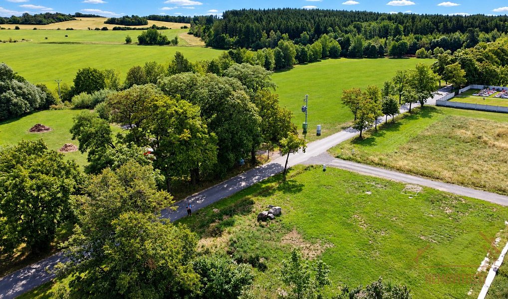 Prodej stavebního pozemku 1 076 m², Střížovice – náhled fotky 21